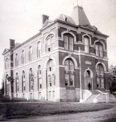 Old picture of Brooks Hall
